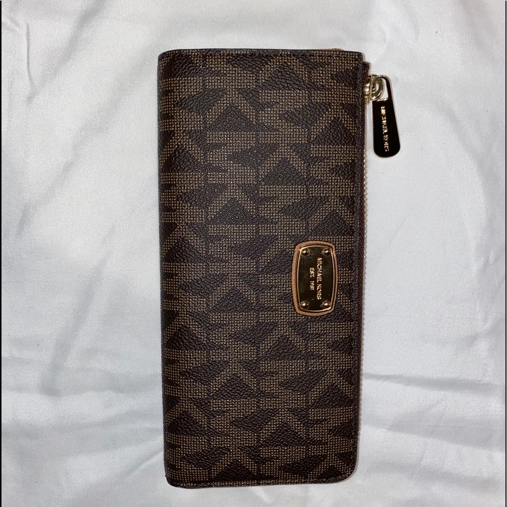 Michael Kors wallet